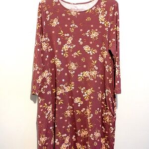 Time and Tru Women’s Burgundy red floral stretch Knit Mini Dress, Size L